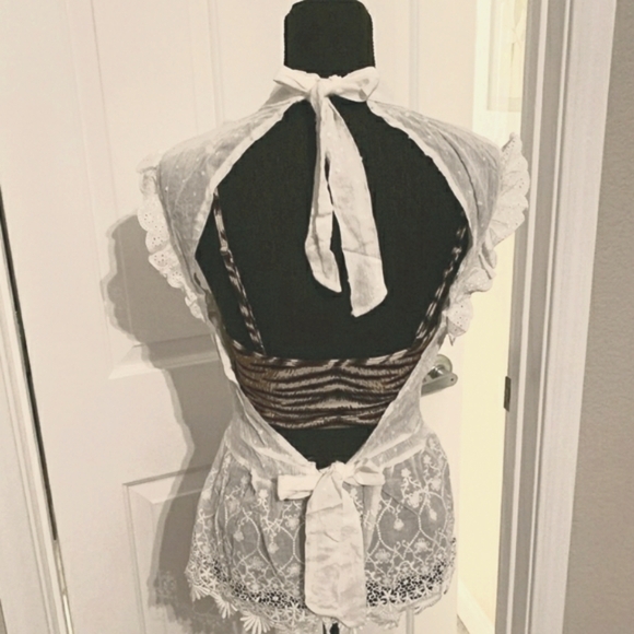 Kultivate Romantic High-neck White Lace Sleeveless Open Back Boho Blouse Size L - Picture 2 of 8